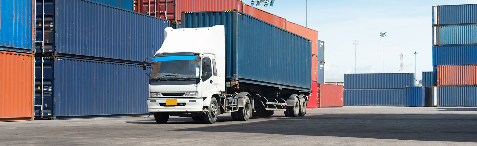Philadelphia How to File a Lawsuit Against a Trucking Company After a Crash